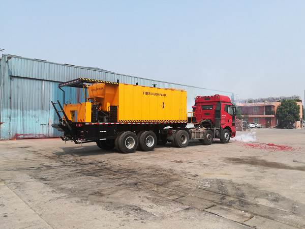 Why is it necessary to add water to the road maintenance slurry seal_1